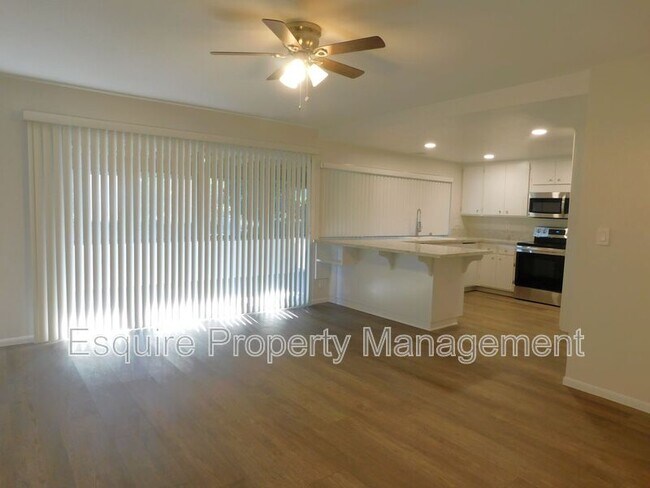 1521 Patricia St