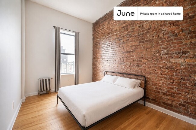Building Photo - Room in Shared 2 bed/1 bath home in Crown Heights Unit A