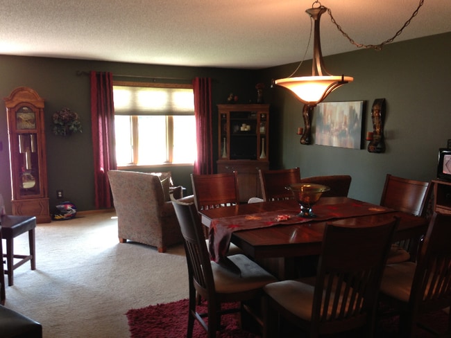 Photo - 874 Trails End Rd