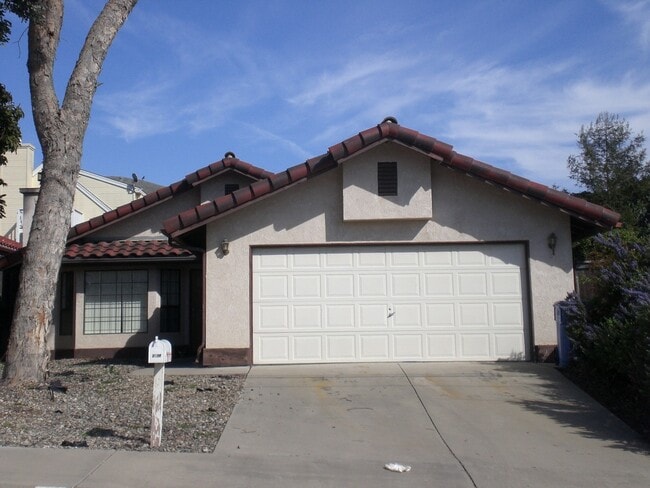 Building Photo - 2356-2356 Bushnell St Unit 2338