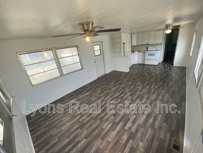 Photo - 139 Amber Ave