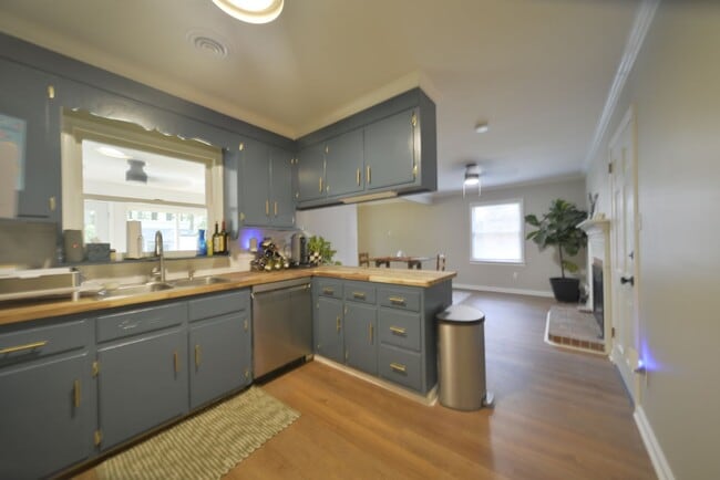 Photo - 228 Shadywood Dr