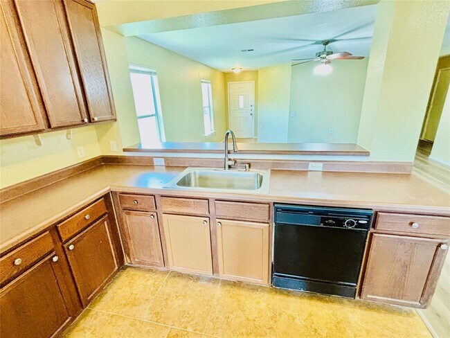 1220 Anise Dr