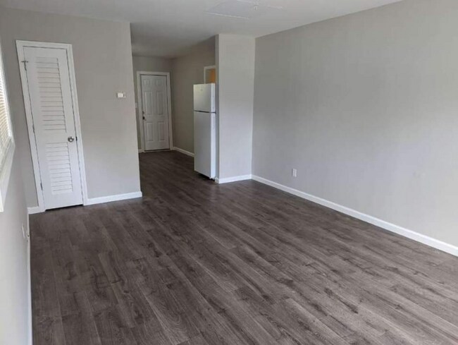 3681 Lynn Dr