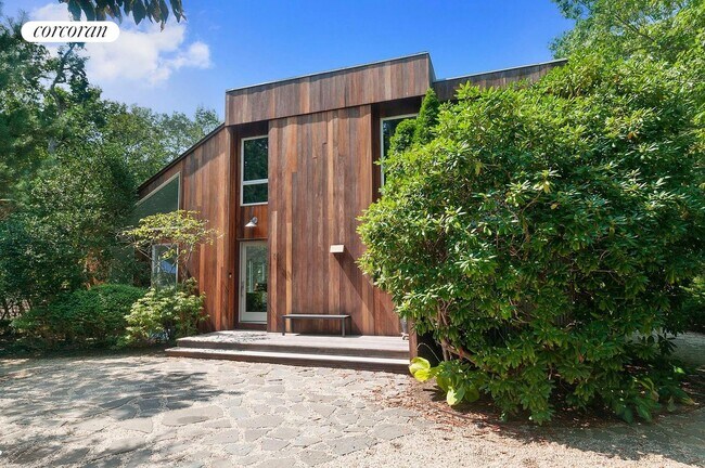 Photo - 21 N Hollow Dr