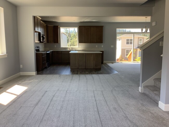 Photo - 2410 Fieldcress Rd