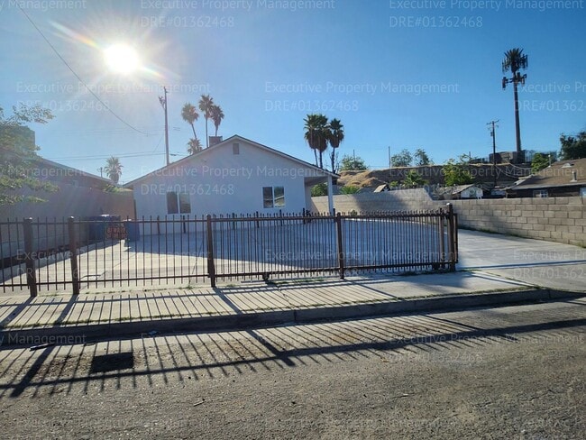 Building Photo - New constructed 3 bedroom/ 2 bathroom home