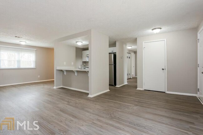 Photo - 2153 Scarbrough Rd