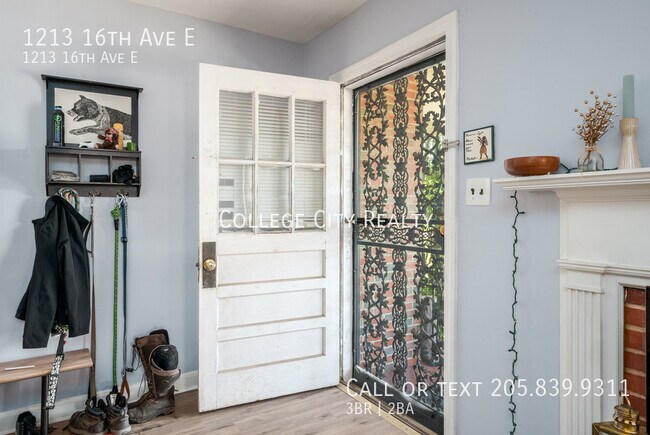 Photo - 1213 16th Ave E