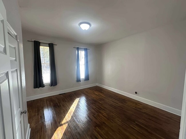 Building Photo - 360 Maria Ave Unit A Rental