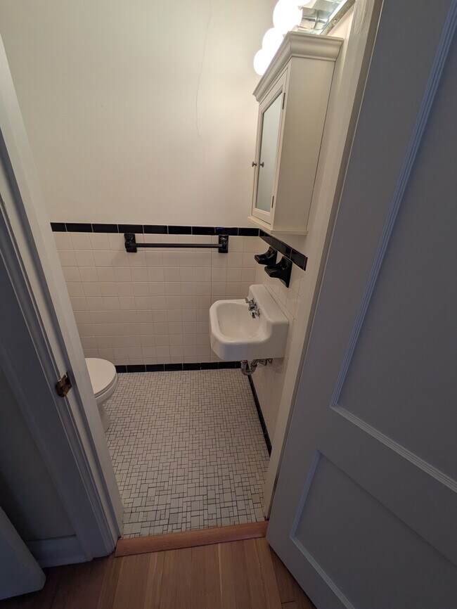 Photo - 11 Vine St