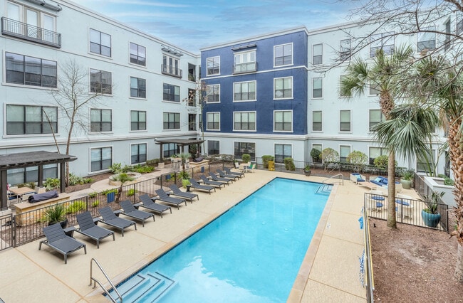 Photo - Briar Forest Lofts