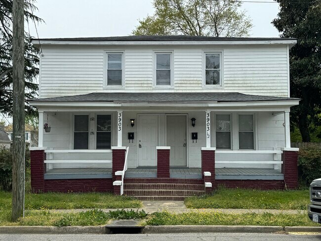 Photo - 3903 King St Unit B