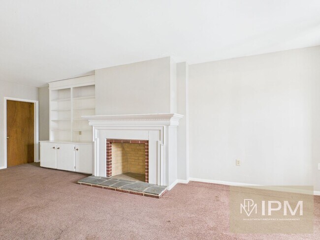 Photo - 45 S Main St Unit Apt 2