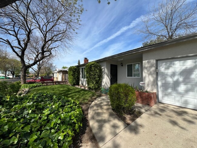 Photo - Single story close to shopping and freeway access!