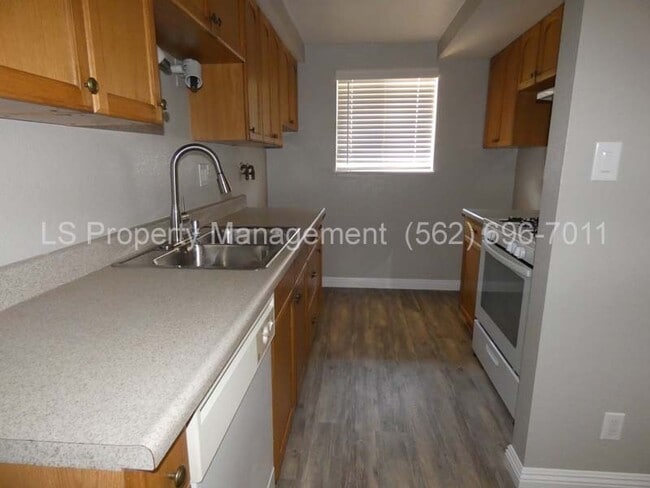 Building Photo - 19XX E Rose Ave Unit 1916 Rental