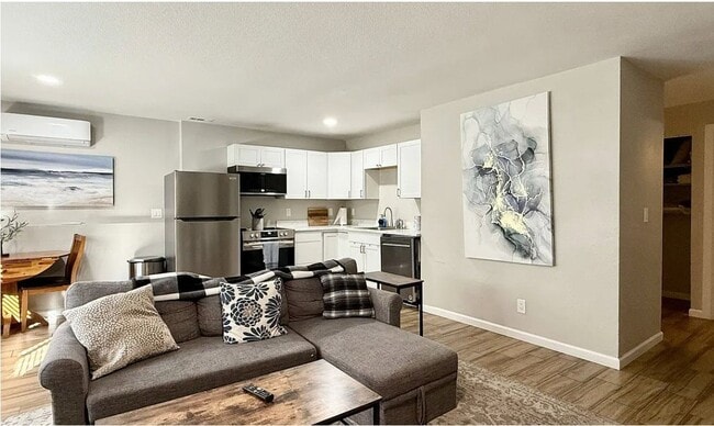 Building Photo - 2521 Astrozon Cir Unit 2525
