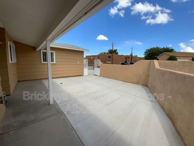 Photo - 12700 Mountain Rd NE