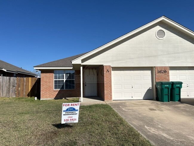 Photo - 1629 Yuma Trail Townhome