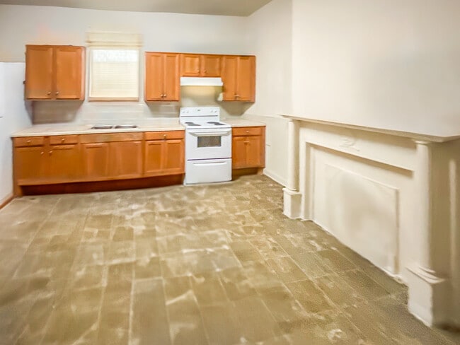 Photo - 608 Halifax St