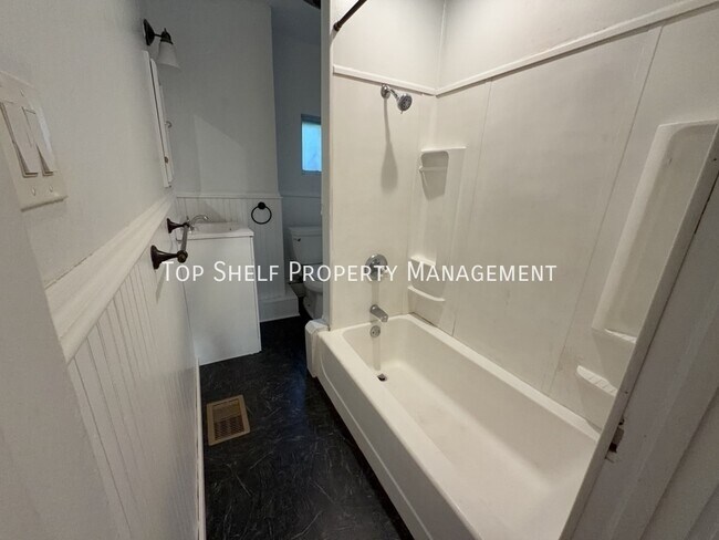 Photo - 669 19th St Unit 1