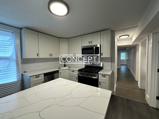 Photo - 118 Marginal St Unit 2-CP