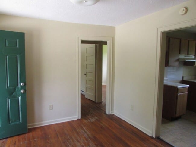 Photo - 121 Dixie Dr