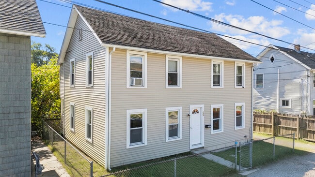 Photo - 243 N Main St