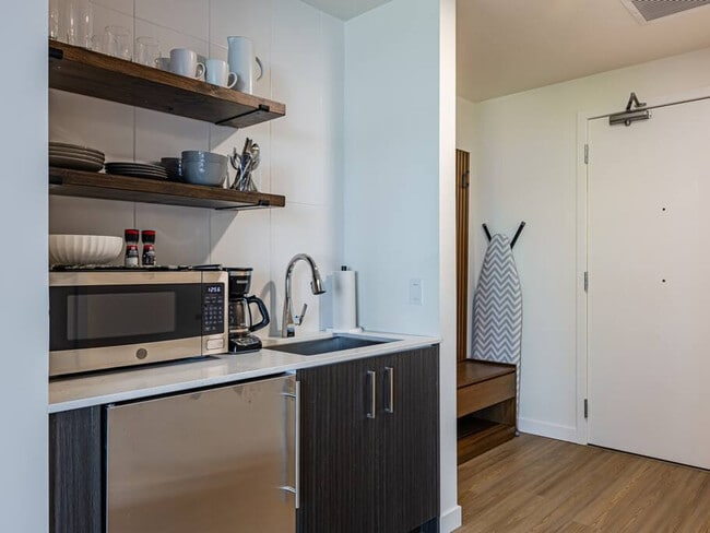 Photo - 1550 NW Naito Pkwy Unit ID1227749P