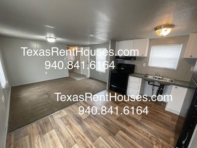 Photo - Beautifully Remodeled 3 Bed, 2 Bath Manufa...