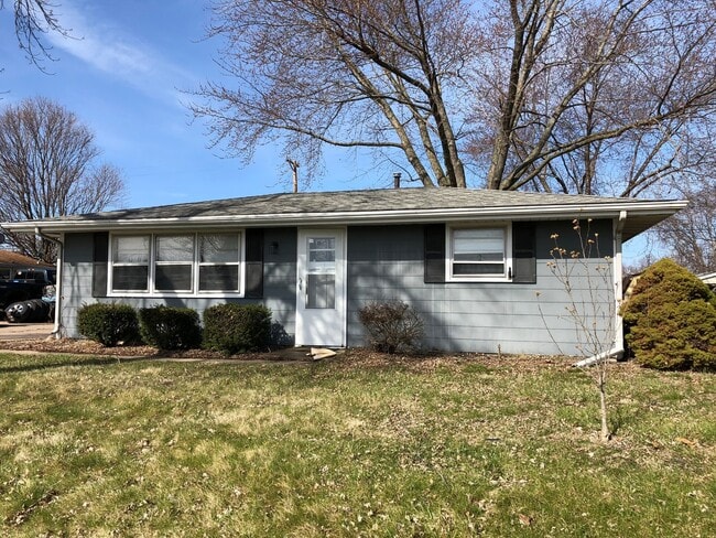 Newly Updated House in a Great Neighborhood! - Newly Updated House in a Great Neighborhood!