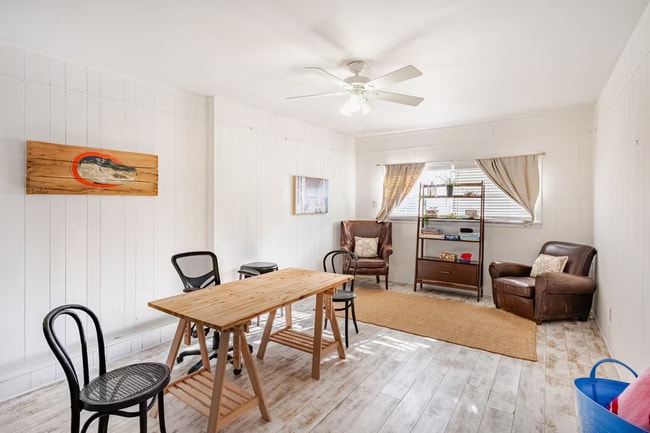 Photo - 3218 1st St S