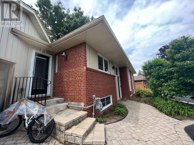 Photo - 1339 Pinegrove Rd