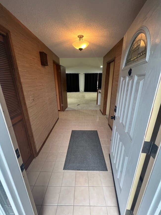 Photo - 250 NW Sunrise Dr