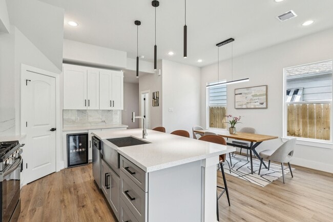 Photo - 3722 Nathaniel Brown St