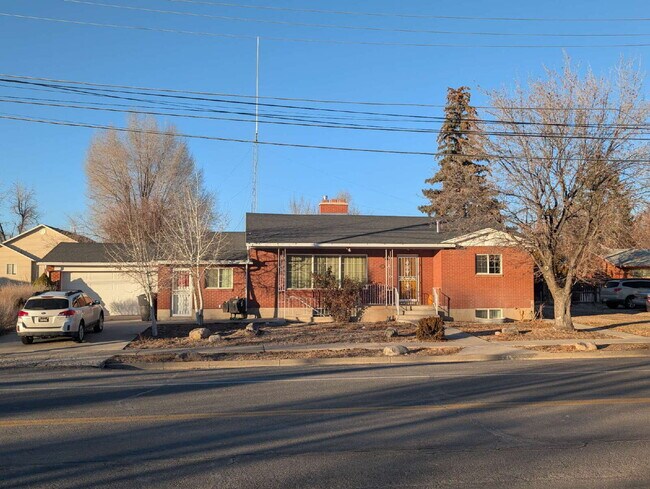 Building Photo - Updated Studio Apartment in Ephraim – All Utilities Included + Pet Friendly Unit Studio