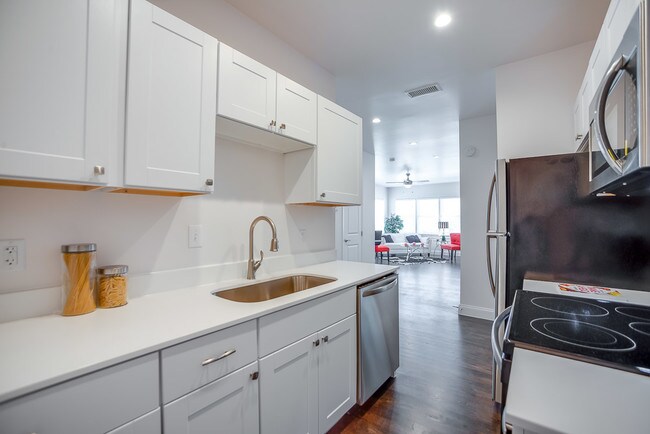 Photo - 1519 Bennett Ave