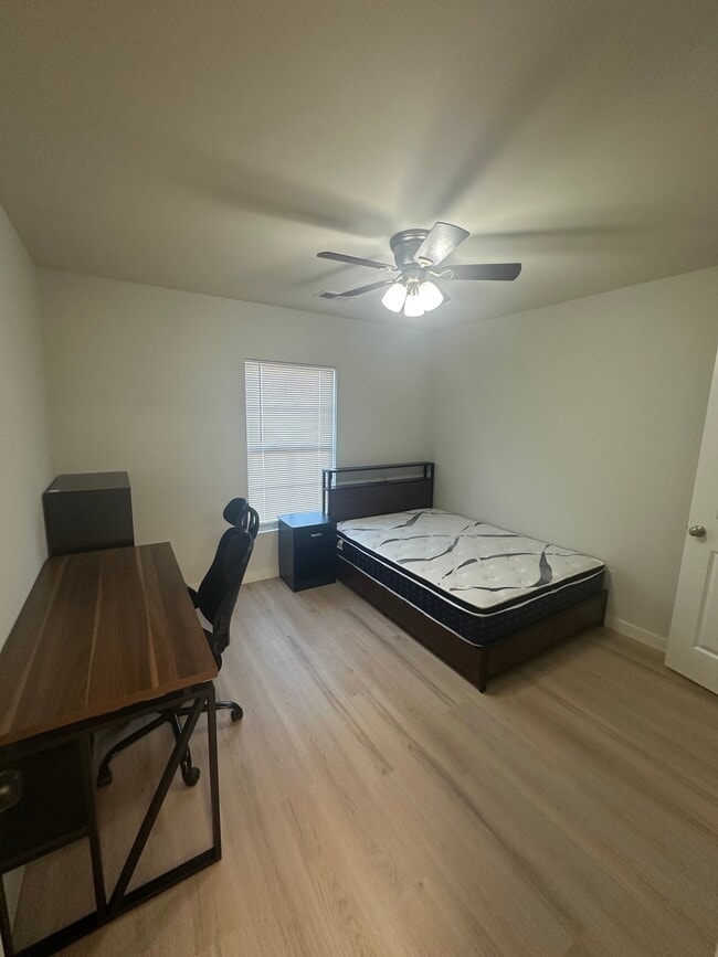 Building Photo - 462 Camellia Bloom Dr