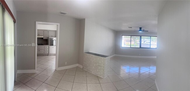 Photo - 5020 Tyler St