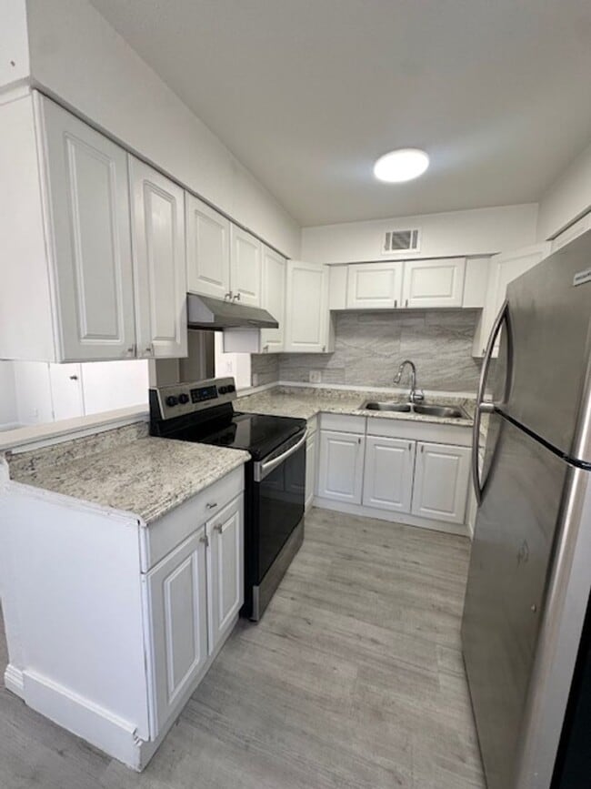 Photo - 2121 Oceanus Ln Unit #1