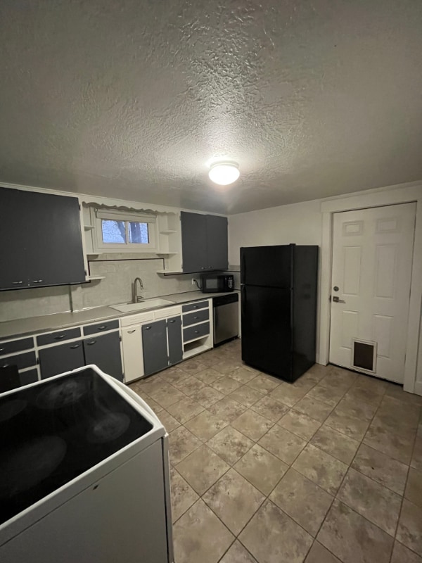 Photo - 534 S Main St