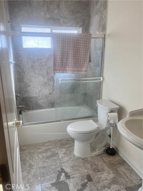 Photo - 7445 Yarmouth Ave