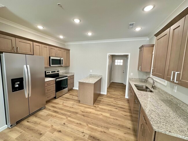 Photo - 210 Kinniard Rd Unit 210 Kinniard