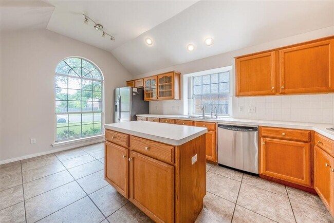 Photo - 1853 Dapplegrey Ln
