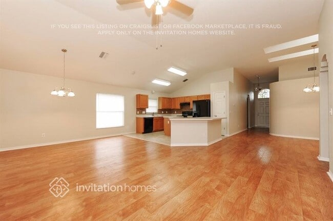 Photo - 6037 Weatherwood Cir