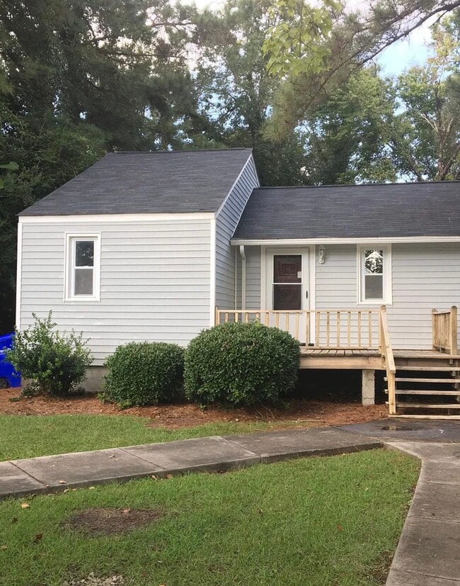 Building Photo - 106 Juniper Ln