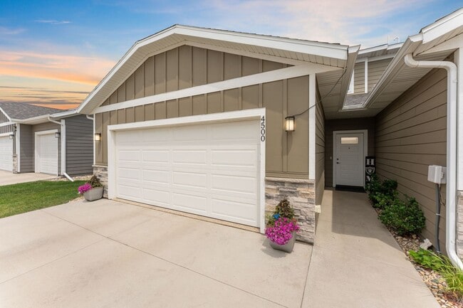 Photo - 4500 E Whisper Ridge Pl