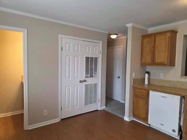 Photo - Bright & Refreshed 3BR Townhome Ready for Move-In