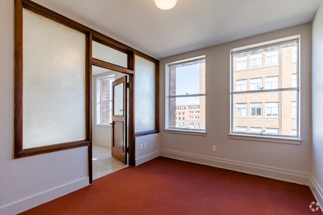 1BR, 1BA - Living Room - Keystone Lofts