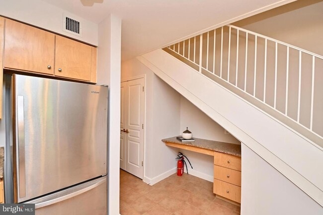 Photo - 616 E Street NW Unit 449 Unidad 449